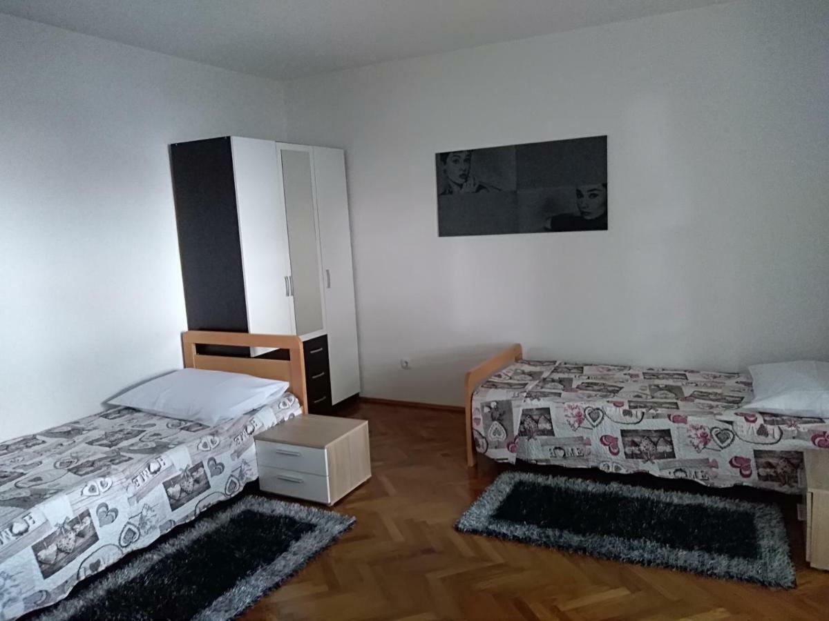 Apartman Lilly 로브란 외부 사진